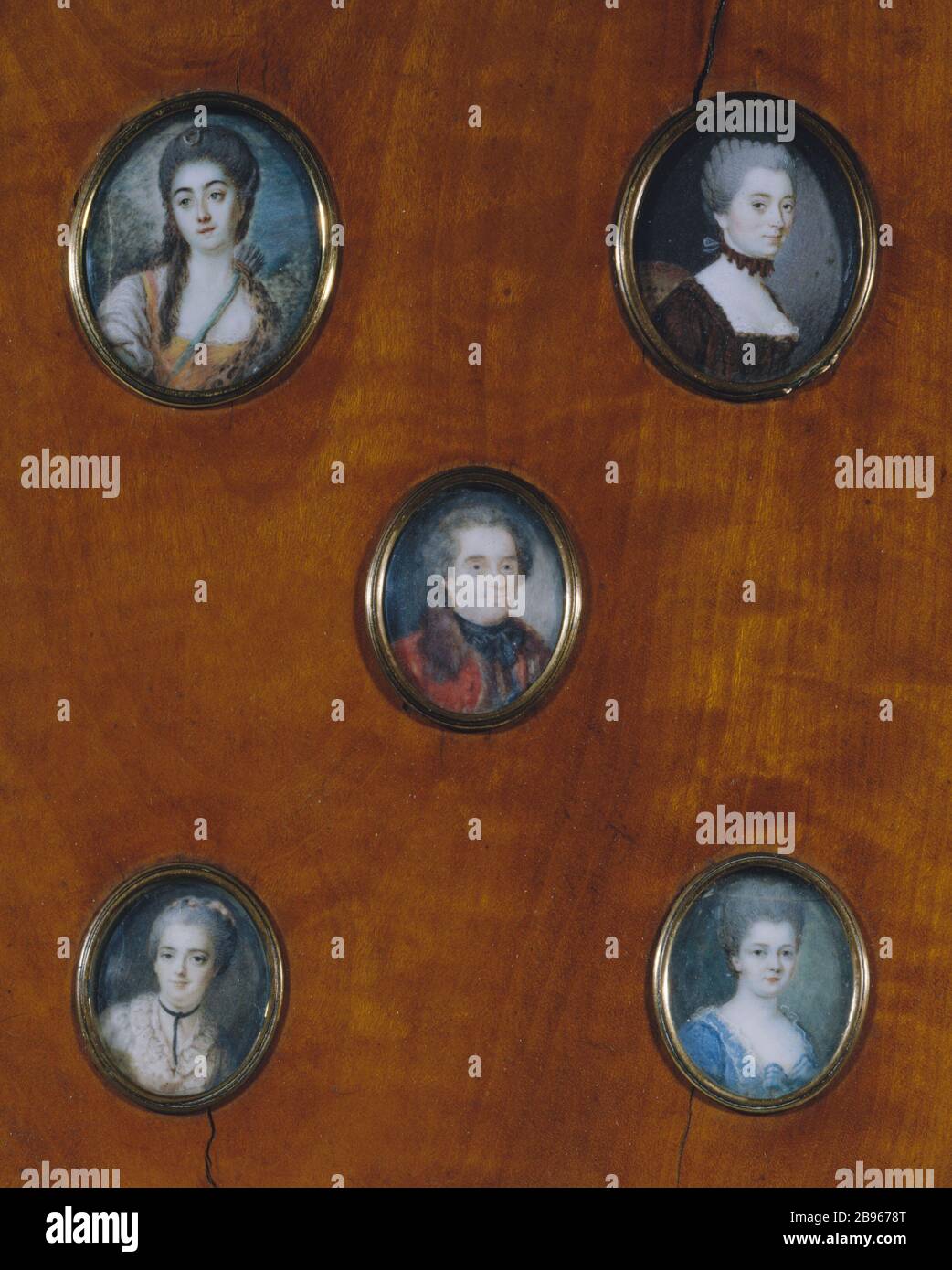 MINIATUREN Miniaturen. De haut en bas et de gauche à droite : Aurore de Saxe, Madame d'Epinay, Maréchal de Saxe, Geneviève de Verrières et Marie de Verrières. Paris, Musée de la Vie Romantique. Stockfoto