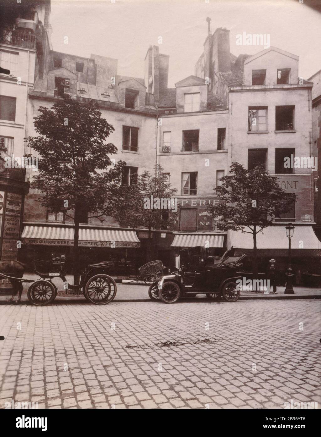 RUE BEAUBOURG Maison aux 27 et 29 rue Beaubourg. Paris, 1908. Photographie d'Eugène Atget (1857-1927). Paris, musée Carnavalet. Stockfoto