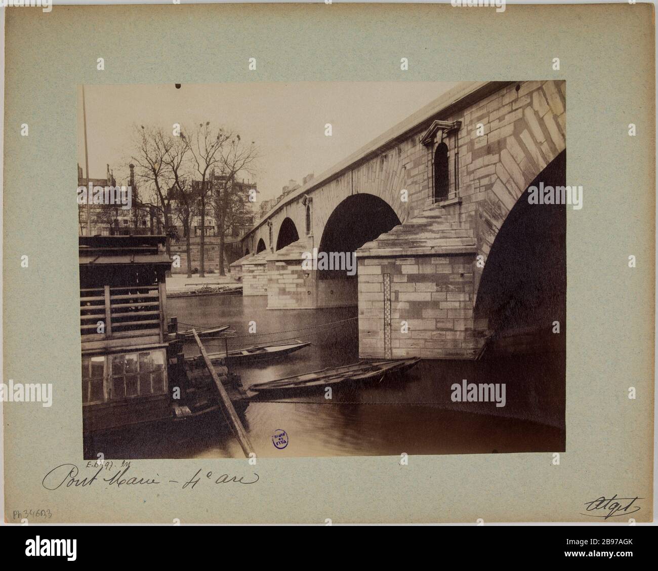 Pont Marie - 4. Arr. Pont Marie, 4. Bezirk, Paris 'Pont Marie, Paris (IVème arr.)'. Photographie d'Eugène Atget (1857-1927). Papieralbuminé. Paris, musée Carnavalet. Stockfoto