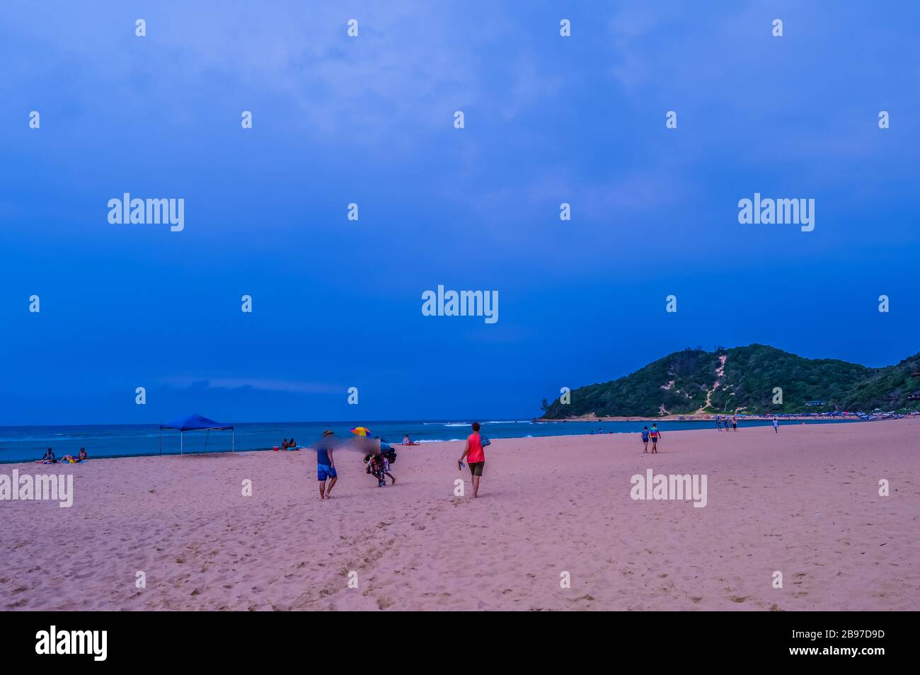 Ponta Do Ouro unberührter Strand an der Küste Mosambiks nahe der Grenze Südafrikas Stockfoto