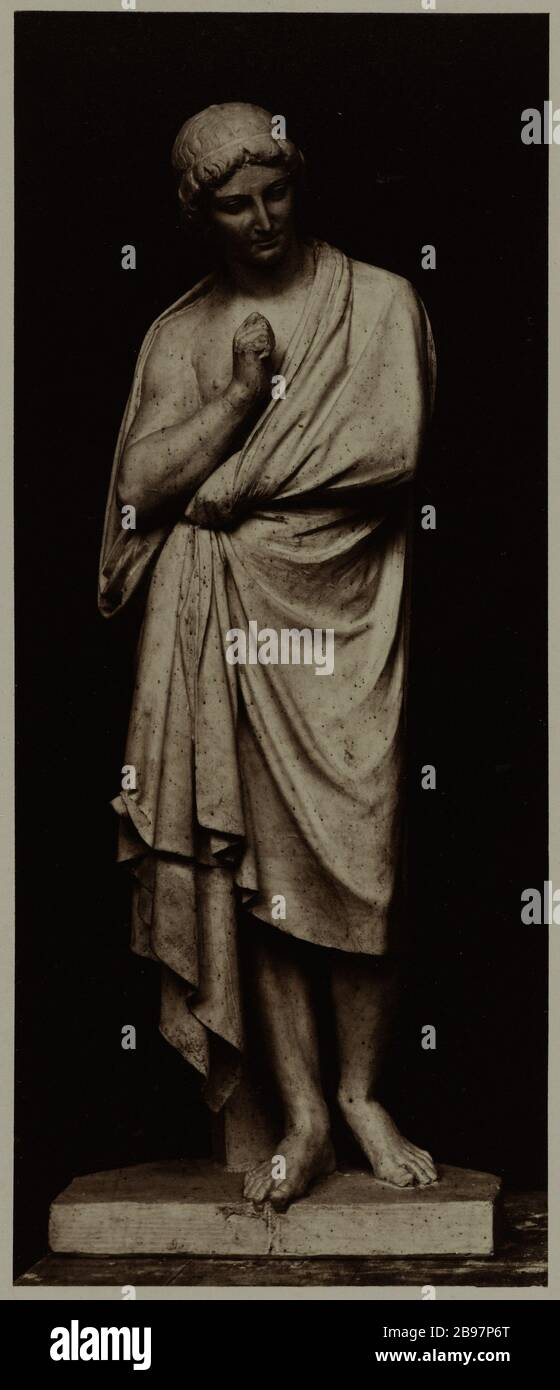 STATUE des man GEKLEIDET IN DER ANTIKE VON GEORGES DIEBOLT (1816-1861) Statue d'homme vêtu à l'Antique, par Georges Diébolt (1816-1861). 185-1855. Photographie anonyme. Paris, musée Carnavalet. Stockfoto