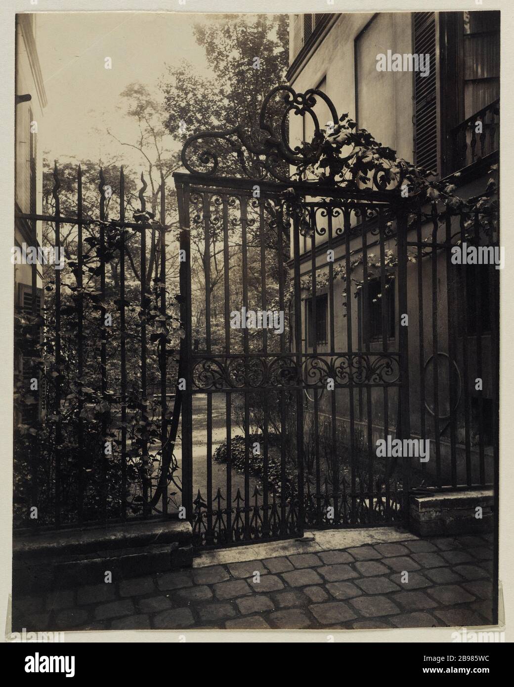 29 SAINT GUILLAUME, 7. BEZIRK, PARIS 29 rue Saint-Guillaume, Paris (VIIème arr.), 1922. Photographie d'Eugène Atget (1857-1927). Paris, musée Carnavalet. Stockfoto