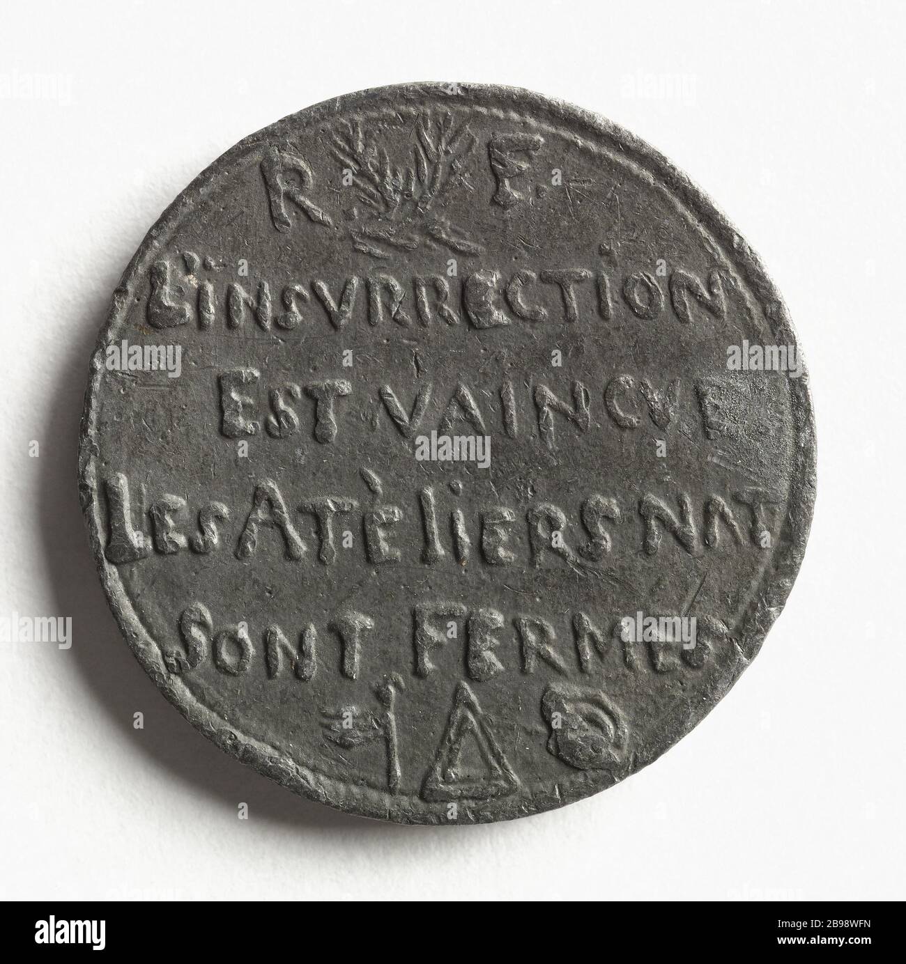 Schließung der nationalen Werkstätten und Unterdrückung des Aufstands durch Eugène Cavaignac (1802-1857), Hauptgeschäftsführer, 3. Juli 1848 (Dummy-Titel) Médaille. Fermeture des Ateliers Nationaux et Repression de l'Insurrection par Eugène Cavaignac (1802-1857), Chef de l'exécutif, 3 Juillet 1848. Plomb, 1848. Paris, musée Carnavalet. Stockfoto