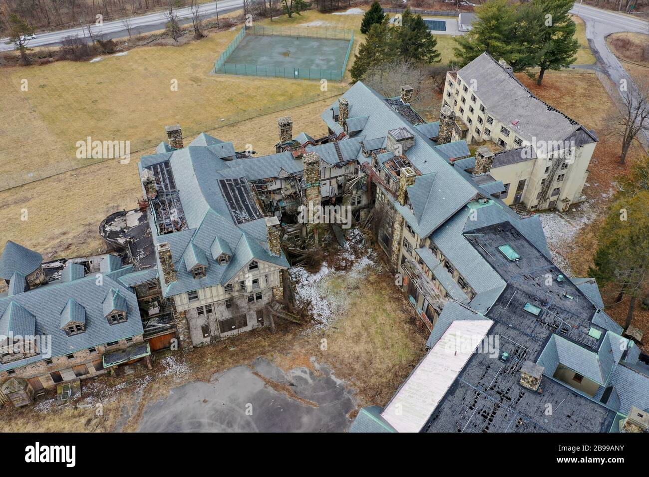 Außenansicht der verlassenen Bennett School for Girls in New York Stockfoto