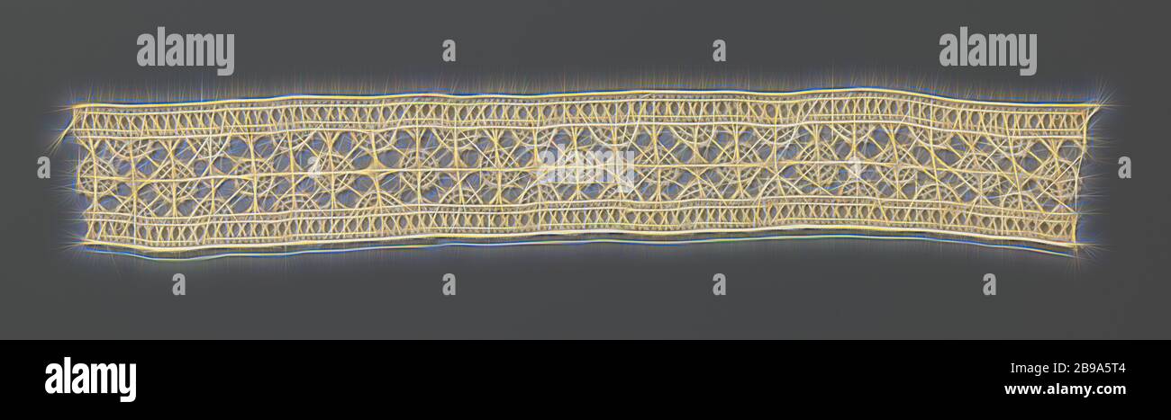 Streifen der Nadelspitzen mit kleinen, dichten und große offene Kreise, Streifen von natürlichen Farben Nadel lace-reticella - zwischen den Kanten der offenen Nähen: Arbeiten mit herausgezogenen Fäden. Die Wiederholung und symmetrische Muster besteht aus einer Reihe von Plätzen, die sich aus vier kleine Quadrate vorgenommen werden. Alle großen Quadrat überschritten ist, an jedem Schnittpunkt abwechselnd einen kleinen und einen großen offenen gearbeitet Kreis. Die Hälfte Kreise entlang der Kanten. Der Ober- und Unterseite des Streifens sind gerade fertig mit offenen Diamanten (Arbeit mit zog Drähte), anonyme, Unbekannt, C. 1900 - C. 1949, Baumwolle (Textil), l 42 cm × Stockfoto