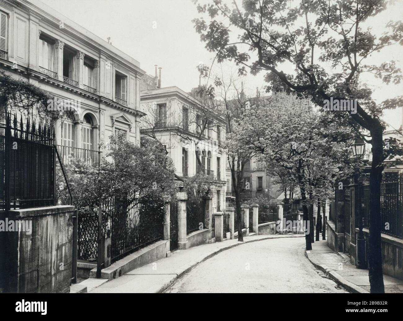 AVENUE FROCHOT, ENSEMBLE Avenue Frochot, Ensemble. Paris (IXème arr.). Photographie de Charles Lansiaux (1855-1939). Paris, musée Carnavalet. Stockfoto