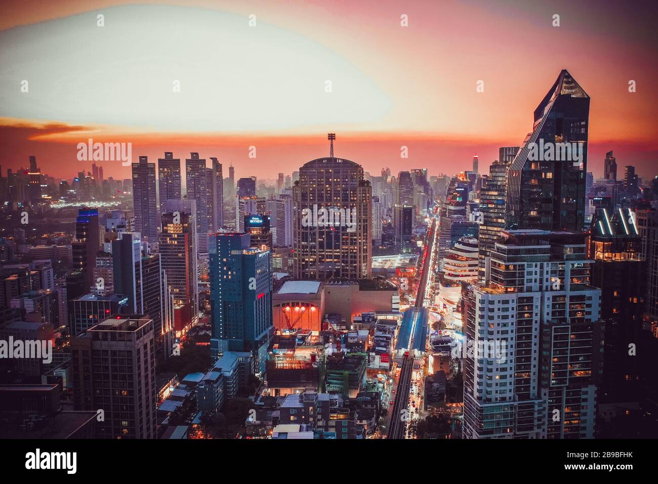 Bangkok Luftbild, über Sukhumvit und Thonglor Bezirk in Thailand Stockfoto