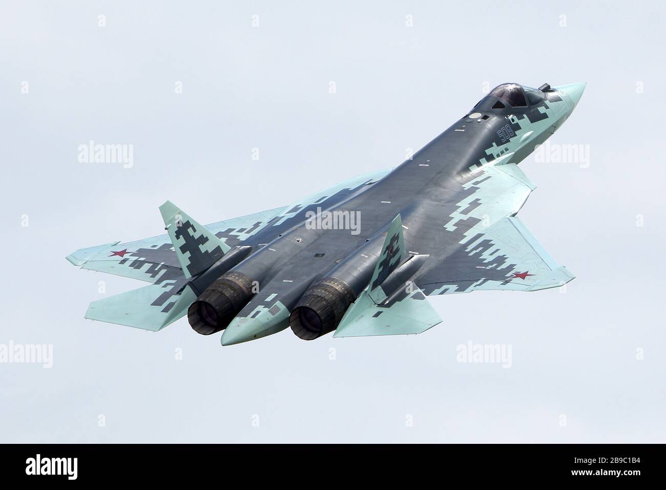 Sukhoi T-50 (Su-57) PAK-FA 5. Generation russischer Düsenjäger  Stockfotografie - Alamy