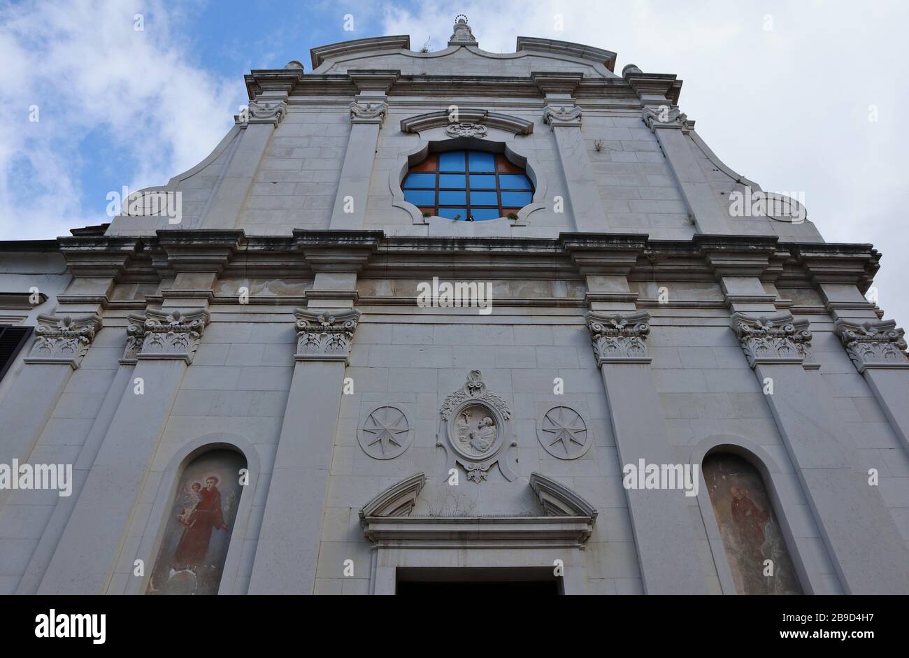 Sorrento - facciata della chiesa di San Francesco Stockfoto