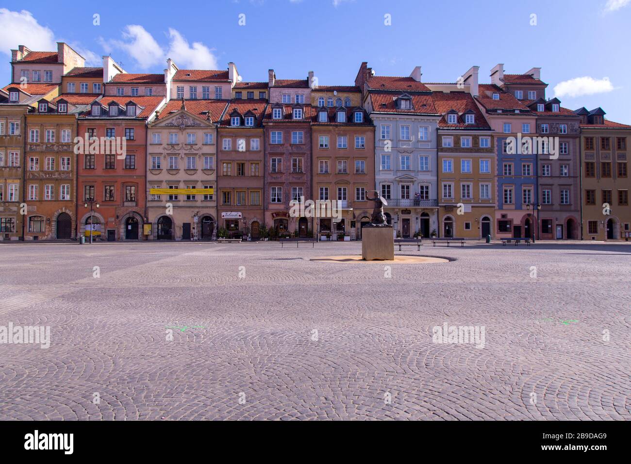 Leer verlassen Warschaus Altstadt Marktplatz in der Innenstadt von Warschau, Polen während Coronavirus Pandemie Stockfoto