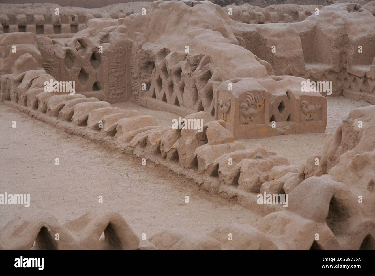 Das Zentrum des Chan-Chan-Tempelkomplexes in Peru [automatisierte Übersetzung] Stockfoto