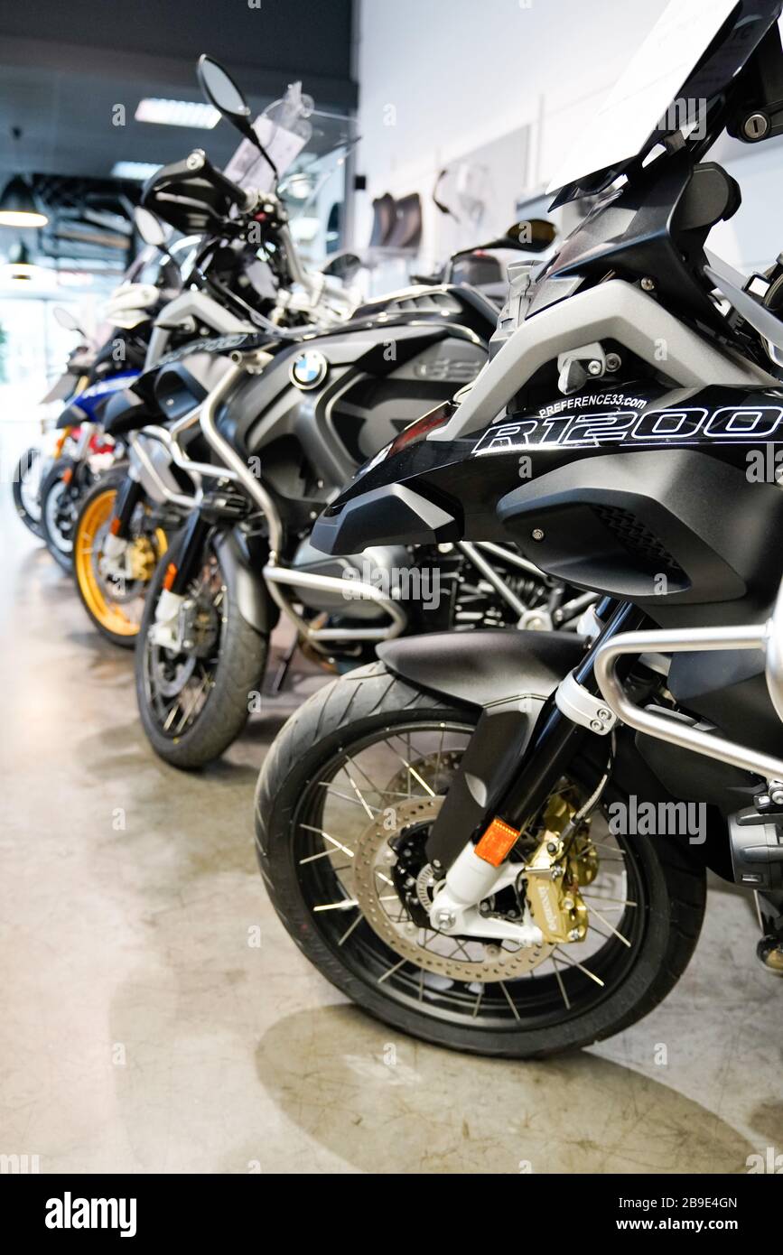 Bordeaux, Aquitanien/Frankreich - 02 15 2020: BMW gs 1250 lc im Geschäft Motorrad Händler Abenteuer Verkauf Motorrad Shop Stockfoto