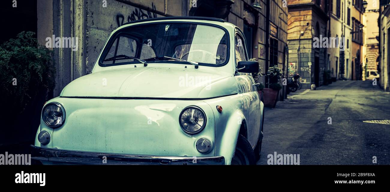 Kleine Straße in Roma, Italien Stockfoto