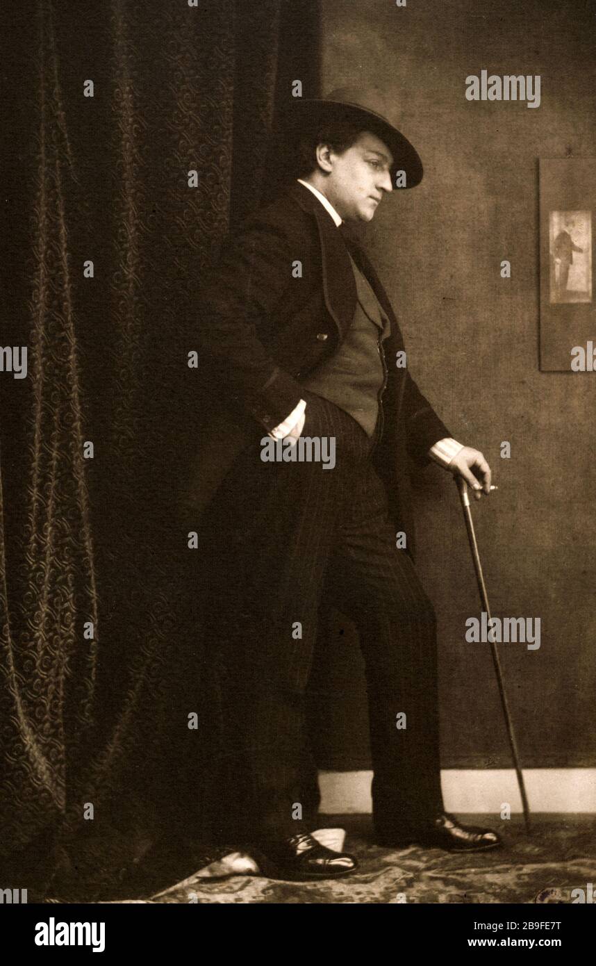 FRANKREICH - SACHA GUITRY Sacha Guitry (1885-1957), écrivain français. Photographie de Charles Gerschel (1871-1948). Paris, musée Carnavalet. Stockfoto