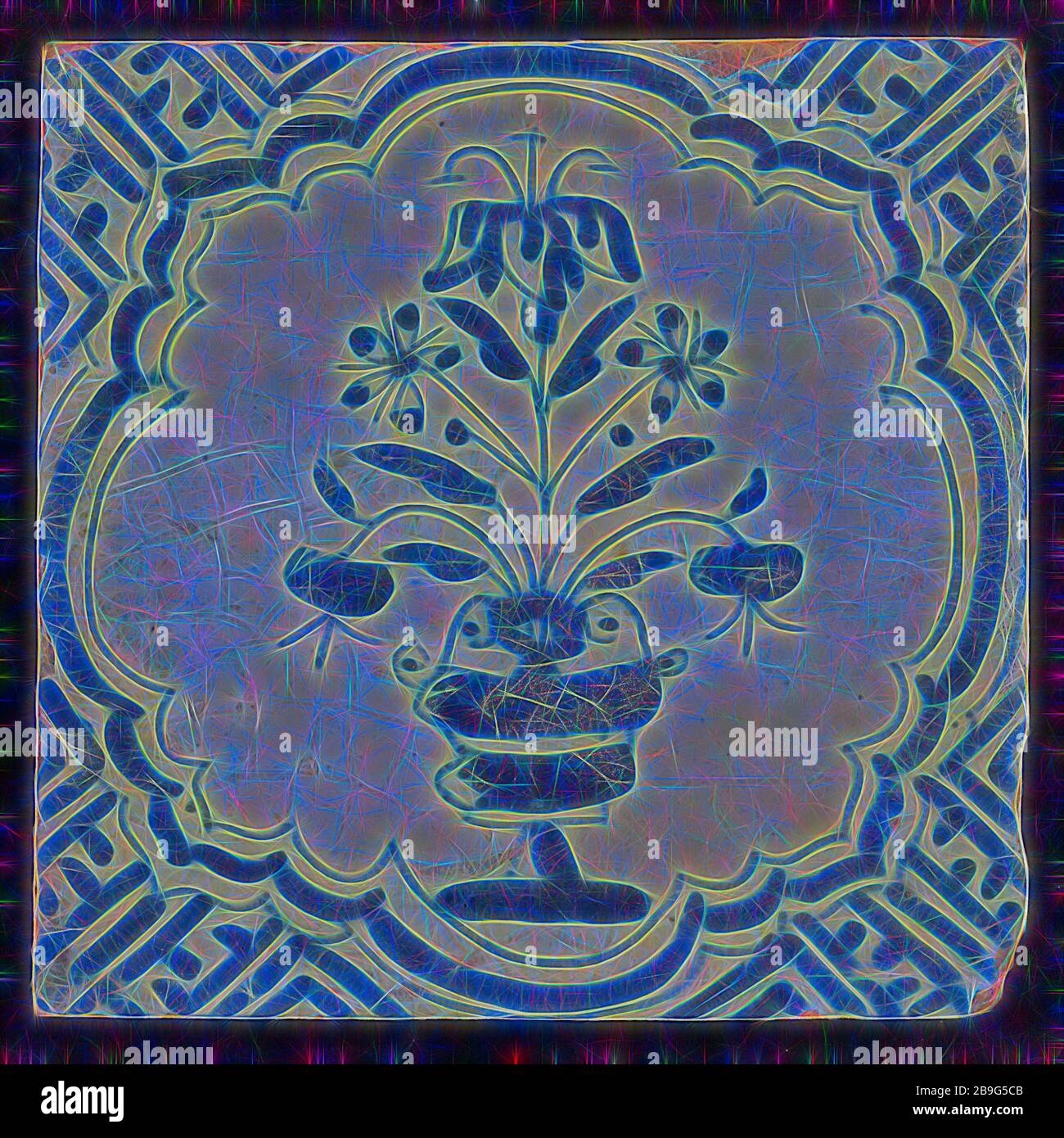 Kachel mit blauem Topf mit Blumen in flechtenförmigem Rahmen; Eckenmuster Mäander, Wandfliesenplastik Keramik Steingutglasur, gebacken 2x glasiert lackiert Roter Schard Quadrat drei und vier Nagellöcher Stockfoto