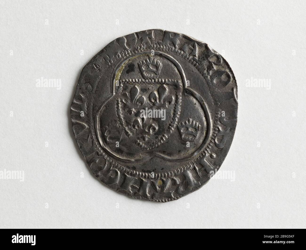 Weiße bis silberne Krone von Karl VII., 1436 Anonyme. Blanc à la couronne en argent de Charles VII, 1436. Argent. 1436. Paris, musée Carnavalet. Stockfoto