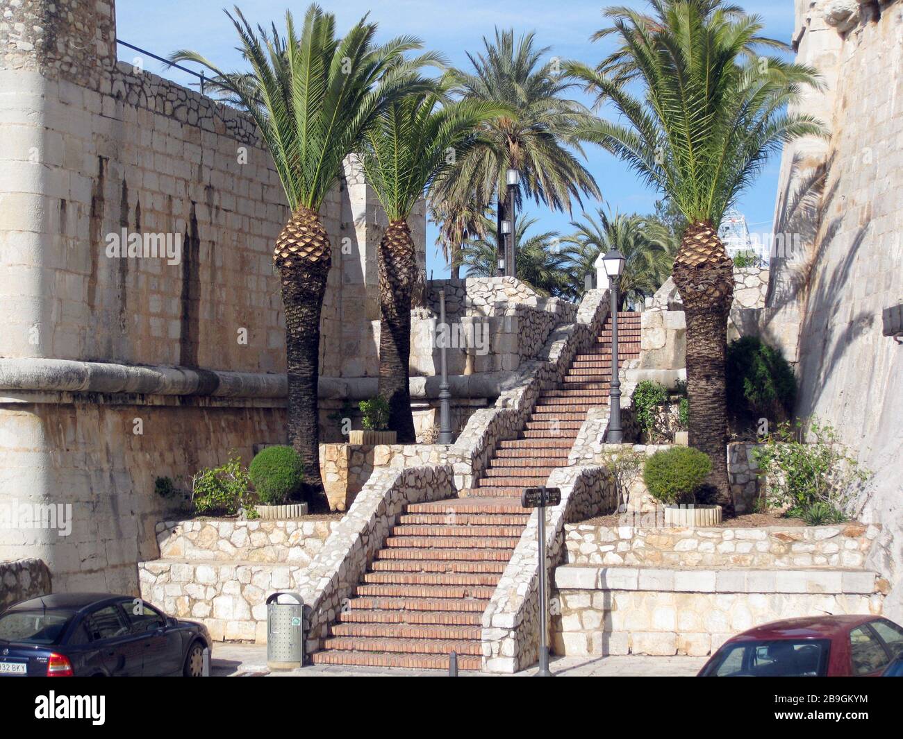 Peñiscola, Spanien: Schritte in der Nähe des Papstpalastes, Castillo Papa Luna Stockfoto