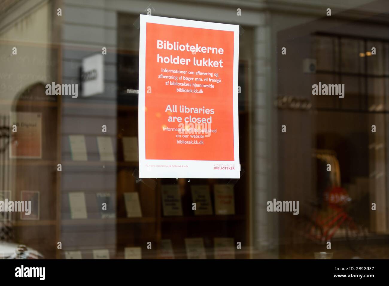 Beachten Sie, dass die Kopenhagener Bibliothek während der Coronakrise geschlossen wird Stockfoto