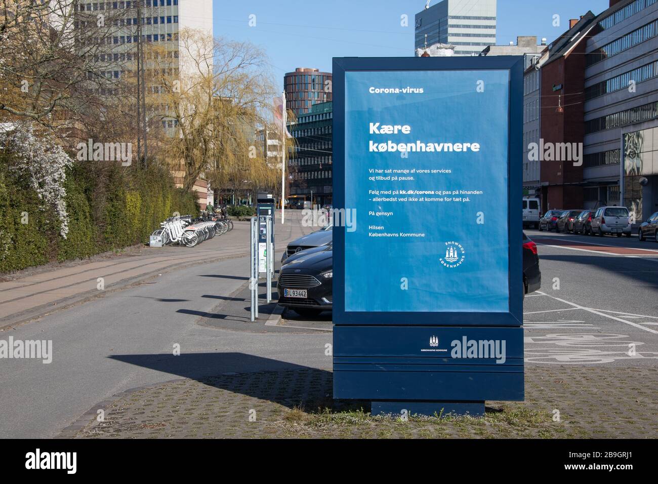 Corona Informationskampagne aus der Kopenhagener Gemeinde in der ganzen Stadt. Stockfoto