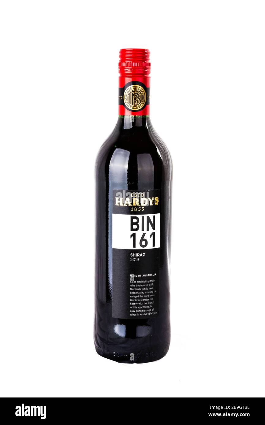 Hardys Rotwein, Hardys, Hardys Wein, Flasche, Rotwein, Rotweinflasche, weißer Hintergrund, Kopierraum, isoliert, Produkt, Produkte, Artikel, Artikel, Wein, Rot, Stockfoto