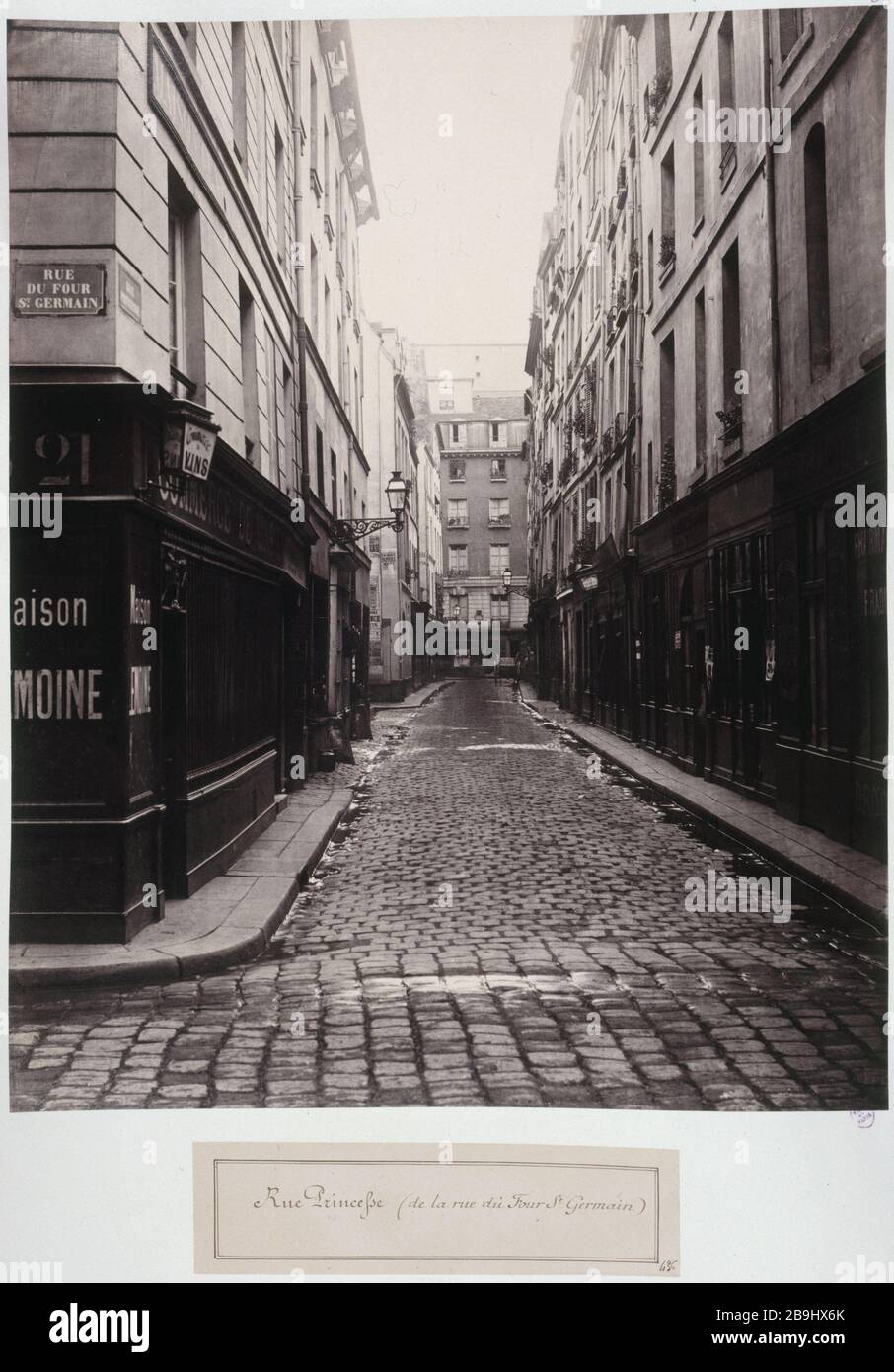 STRASSE PRINCESS (STRASSE SAINT-Germain OFEN) "Rue Princesse (de la rue du Four Saint-Germain)", VIème arr.. Photographie de Charles Marville (13-1879). Paris, musée Carnavalet. Stockfoto