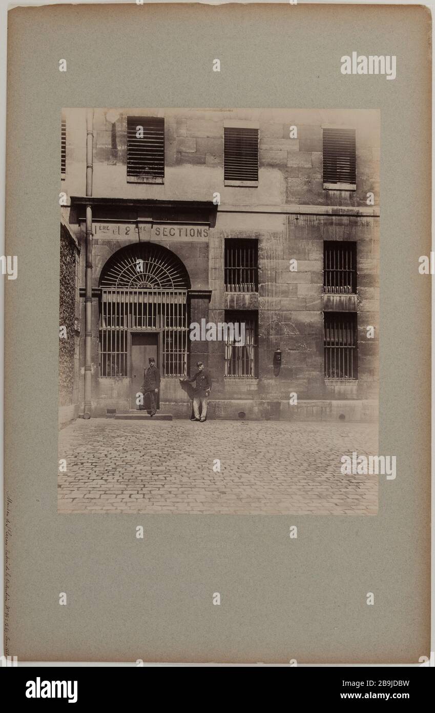 Haus von St. Lazare. Einlass in die Haft. Gefängnis Saint-Lazare, Eintritt in die Haft des ersten Gerichts, 10. Bezirk, Pariser Gefängnis de Saint-Lazare, entrée de la détention de la première cour. Paris (Xème arr.). Photographie de Pierre Emonts (1831-1912). Papieralbuminé. Im Jahre 1888. Paris, musée Carnavalet. Stockfoto