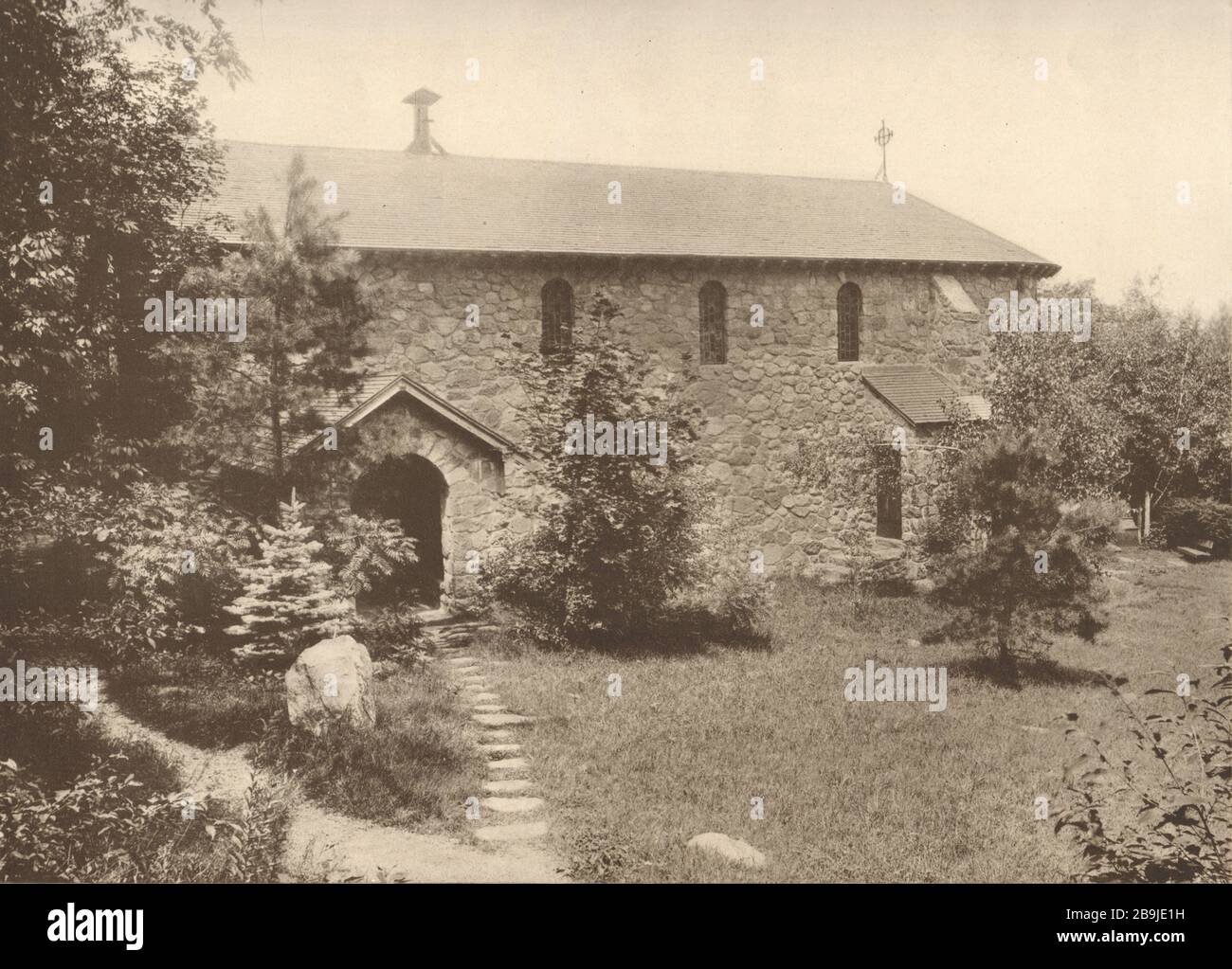 Kapelle für den Orden von St. Anne, Arlington Heights, Massachusetts. Rückansicht. Cram & Ferguson, Architekten (1922) Stockfoto