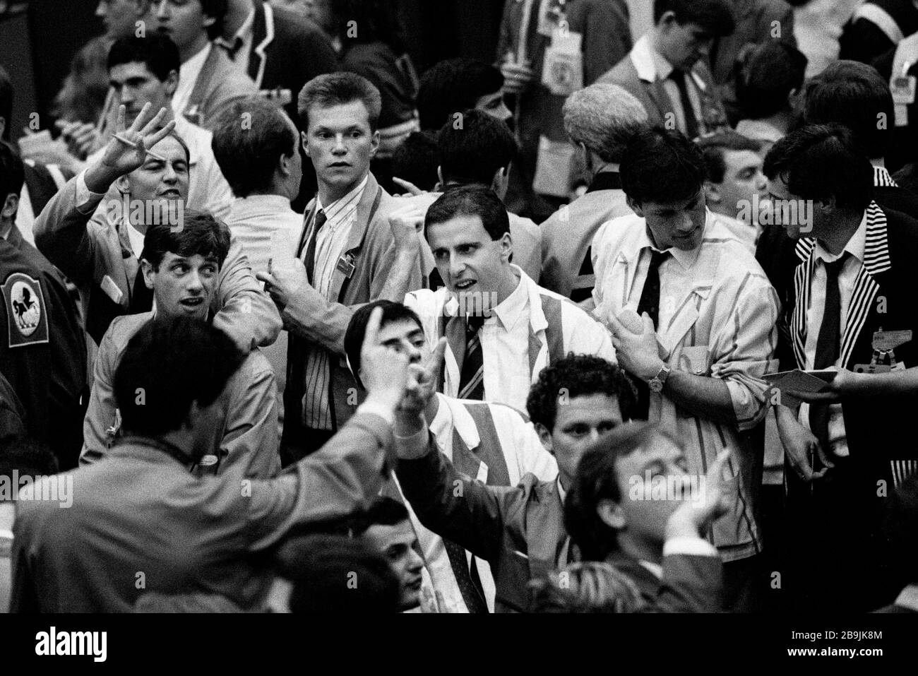 City of London LIFFE - The London International Financial Futures and Options Exchange - Trading Floor 1988 The London International Financial Futures and Options Exchange (LIFFE, sprich "Life") ist eine Terminbörse mit Sitz in London. Stockfoto