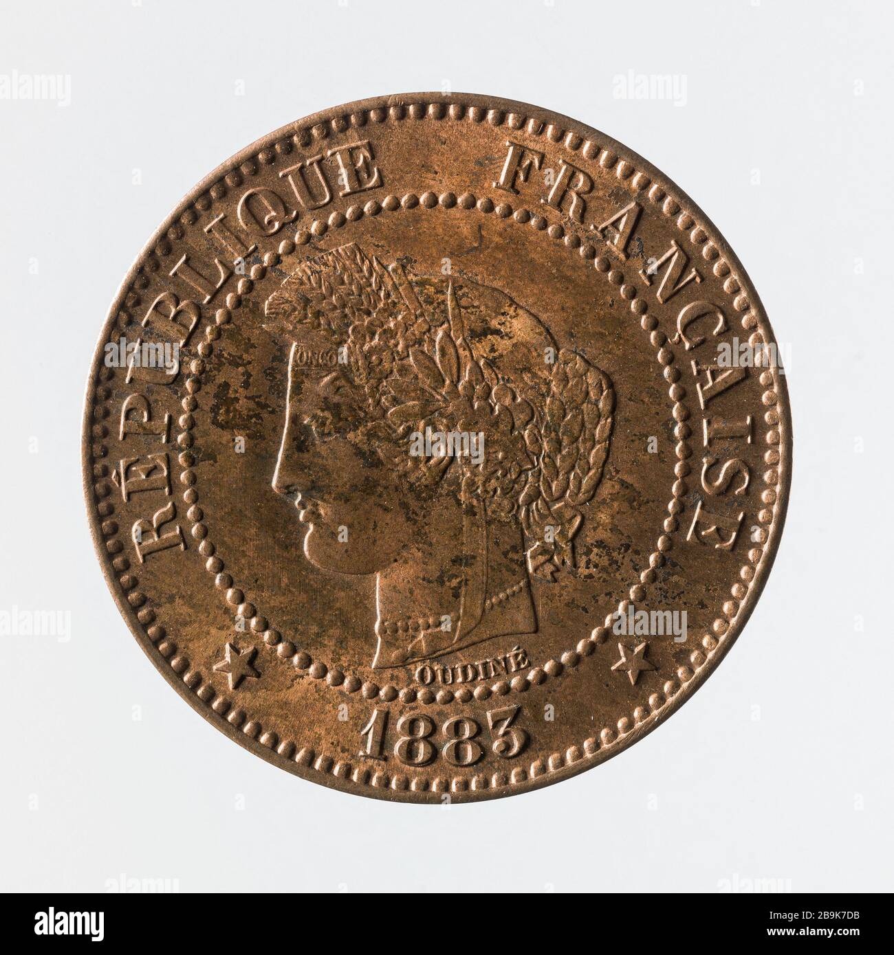 Teil 2 Cent in Bronze der Dritten Republik, 1883 Eugène André Oudiné (1810-1887). pièce de 2 centimes en Bronze de la IIIe République, 1883. Bronze. 1883. Paris, musée Carnavalet. Stockfoto Teil 2 Cent in Bronze der Dritten Republik, 1883 Eugène André Oudiné (1810-1887). pièce de 2 centimes en Bronze de la IIIe République, 1883. Bronze. 1883. Paris, musée Carnavalet. Stockfoto