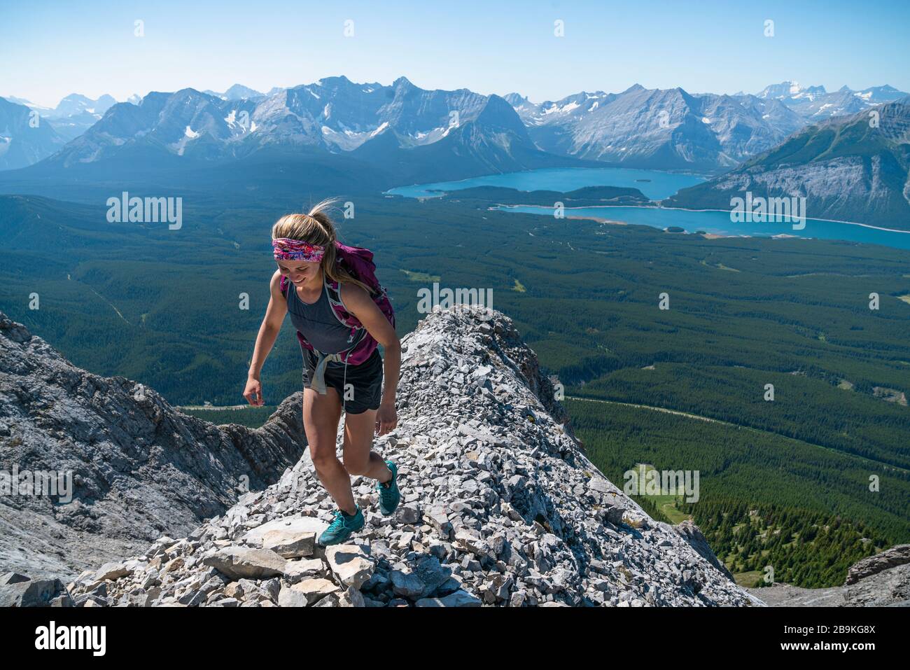 Hikerin Hoch Über Kananaskis Country In Alberta Stockfoto