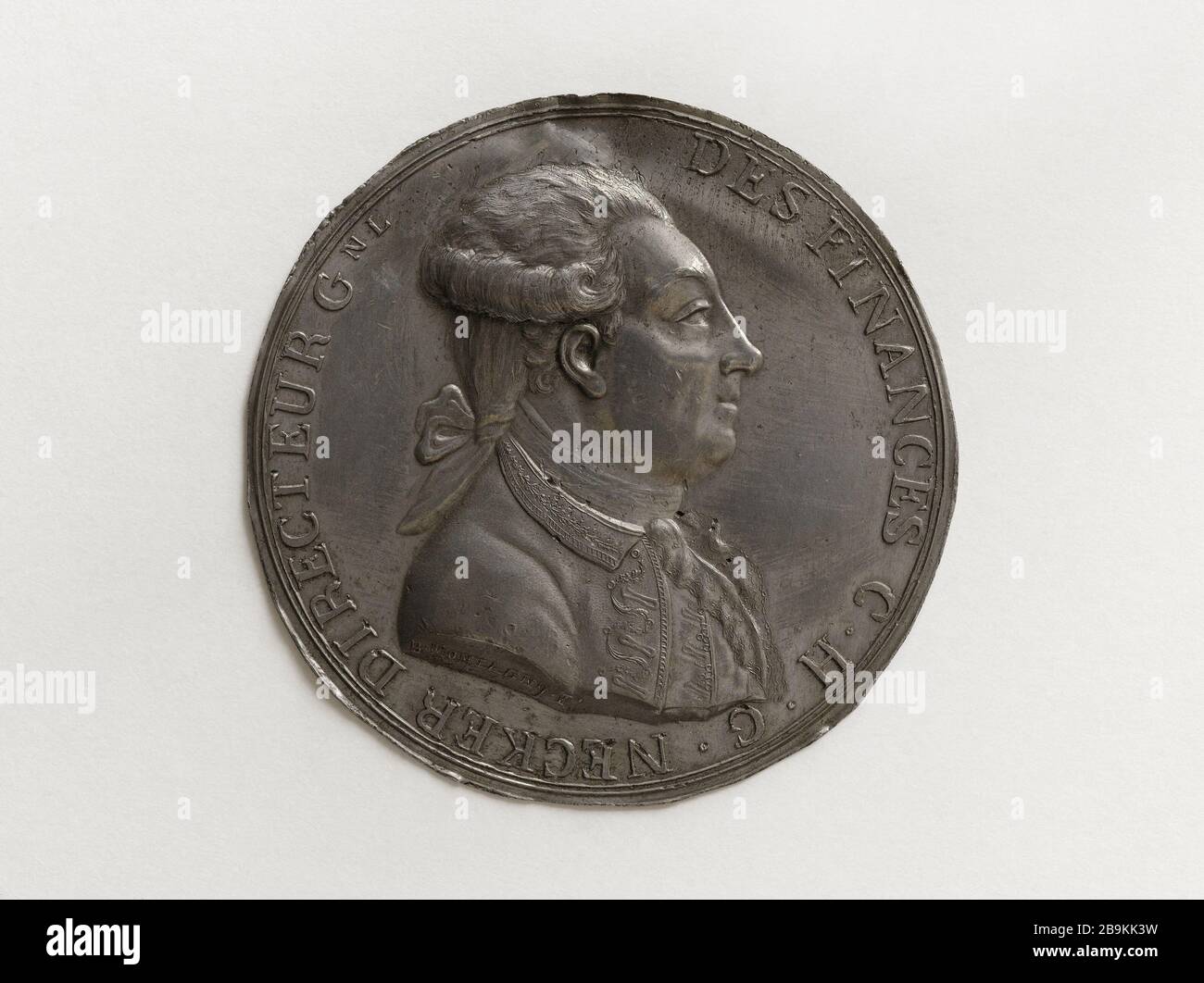 Jacques Necker (1732-1804), CEO des königlichen Schatzamtes (1776-1775), Generaldirektor der Finanzen (1777-178988-1789), ehemaliger Finanzminister (1789-1810), 1804 Etienne Montagny (1816-1895). Jacques Necker (1732-1804), Directeur général du Trésor Royal (1776-1777), Directeur général des Finances (1777-1783, 1788-1789), Premier ministre des finances (1789-1810), 1801. Etain repoussé, 1804. Paris, musée Carnavalet. Stockfoto