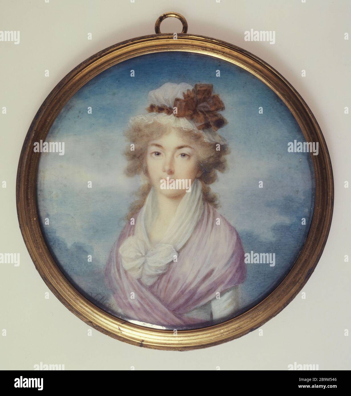 Portrait einer jungen blonden Frau, die à Maximilian Villers (Ver. 60-186) zuschrieb. Portrait d'une jeune femme blond. Aquarelle et gouache sur ivoire. Paris, musée Cognacq-Jay. Stockfoto