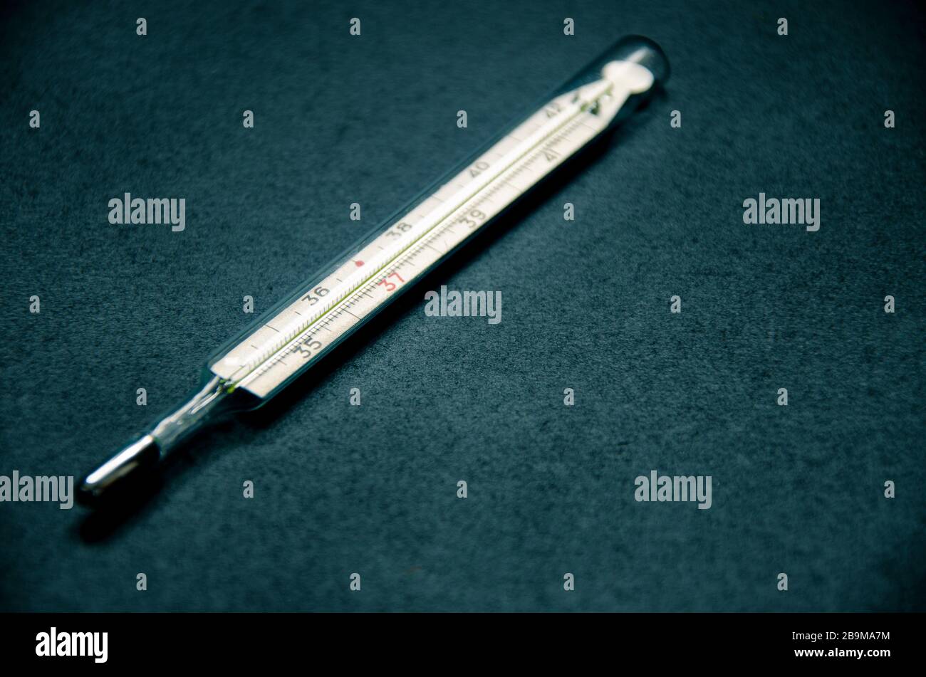 Mercury Thermometer Isolated Stockfotos Und Bilder Kaufen Seite 2 Alamy