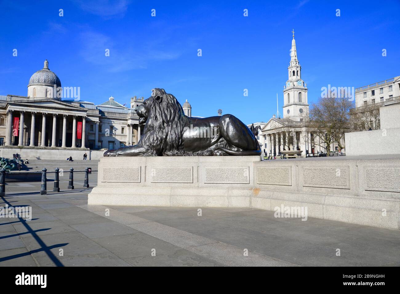 Ein desertierter Trafalgar Square, am Tag vor der Londoner Sperrung infolge der Coronavirus Pandemie 2020 Stockfoto Ein desertierter Trafalgar Square, am Tag vor der Londoner Sperrung infolge der Coronavirus Pandemie 2020 Stockfoto