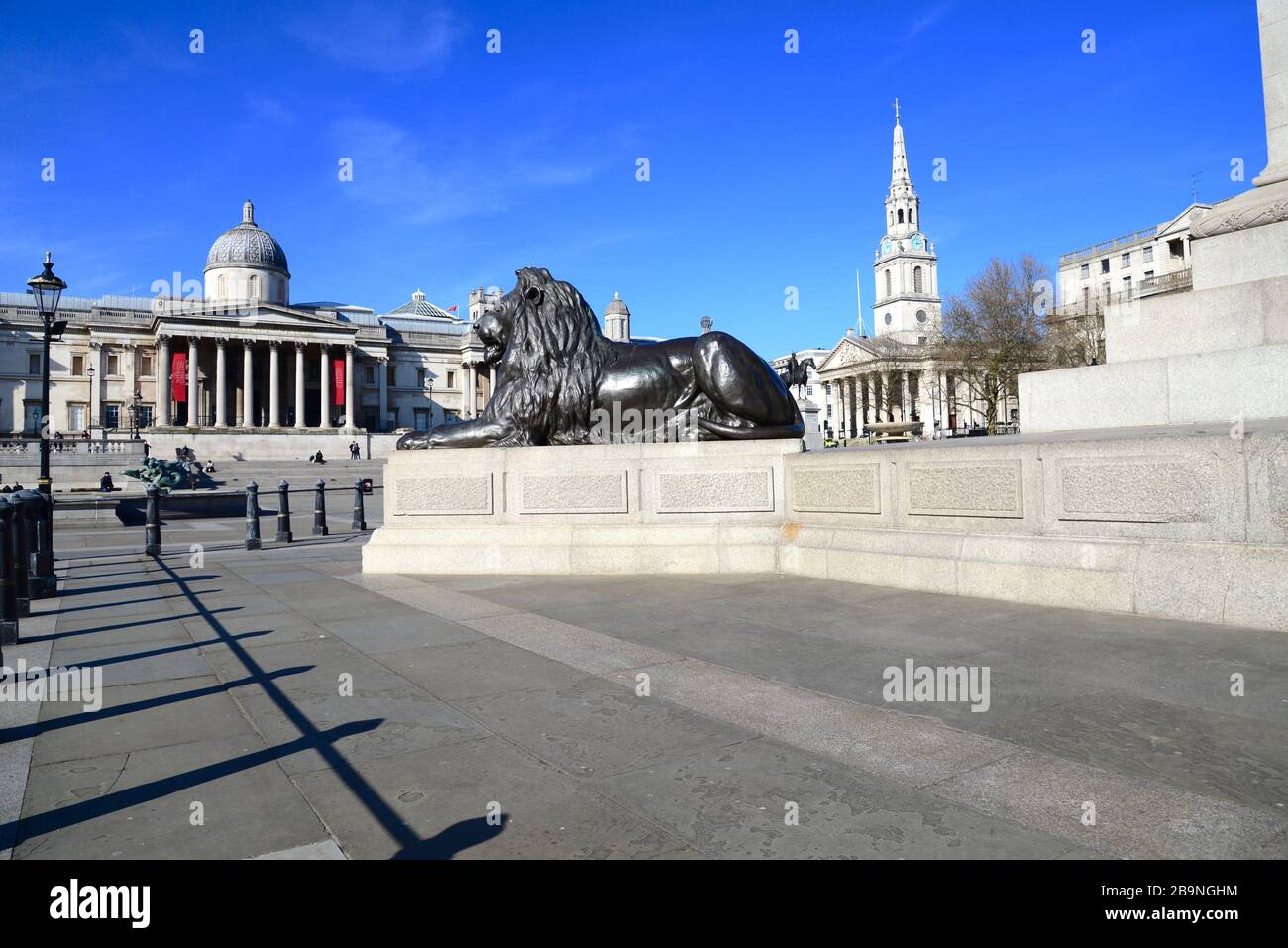 Ein desertierter Trafalgar Square, am Tag vor der Londoner Sperrung infolge der Coronavirus Pandemie 2020 Stockfoto Ein desertierter Trafalgar Square, am Tag vor der Londoner Sperrung infolge der Coronavirus Pandemie 2020 Stockfoto
