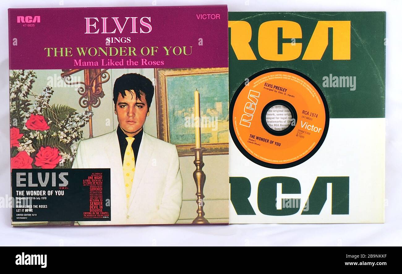 CD-Replica der Elvis Presley Nummer 1 Single "The Wonder of You" Stockfoto