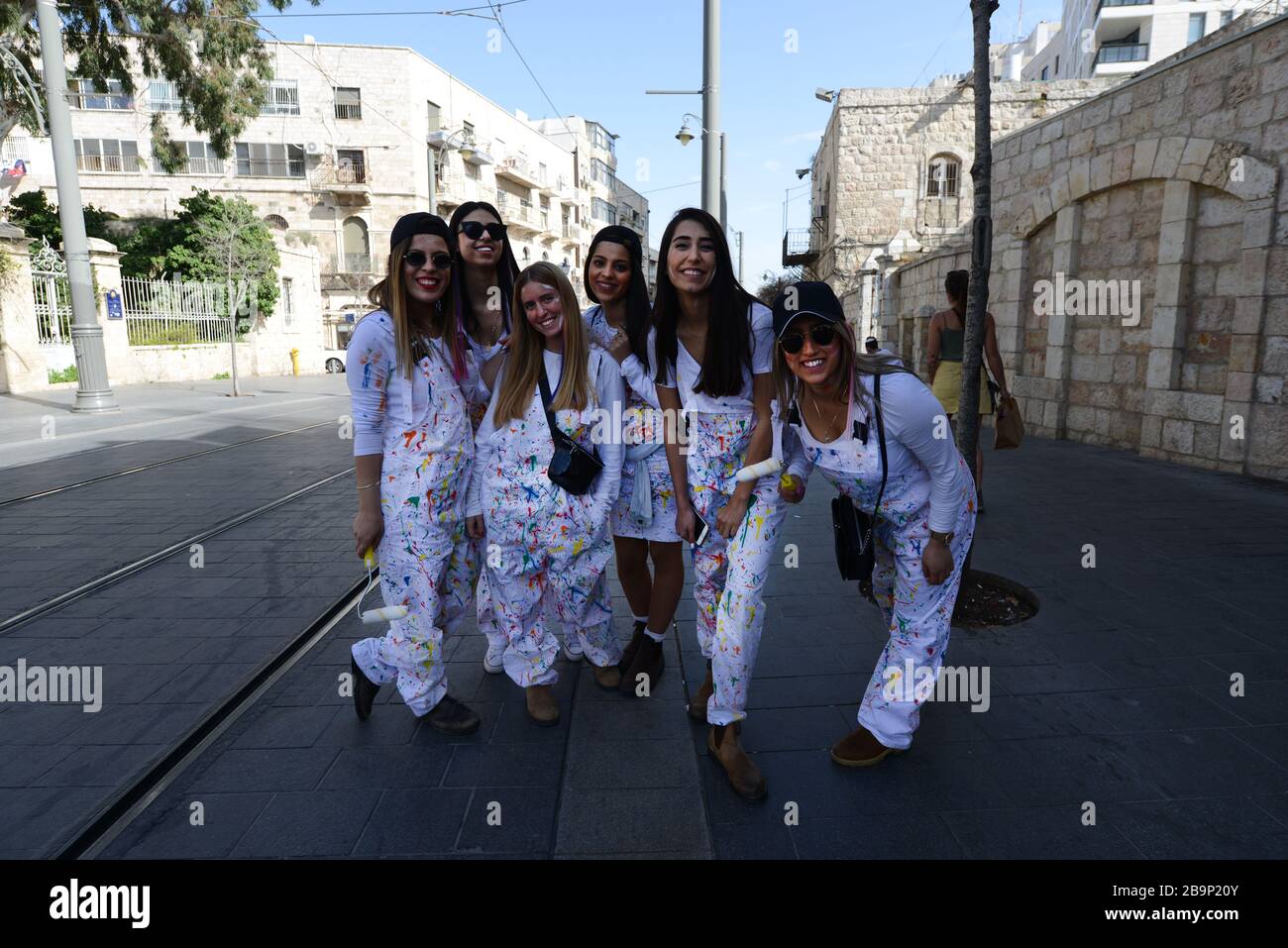 Purim-Festival im Zentrum Jerusalems. Stockfoto