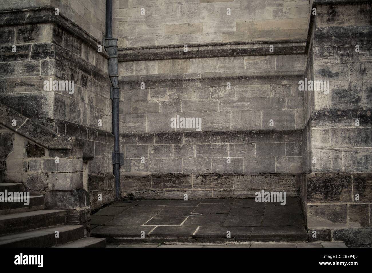 Original Eton Fives Court, School Yard, Eton College, Windsor, Berkshire, England, wo Schüler den Handtennissport 1877 erfanden Stockfoto