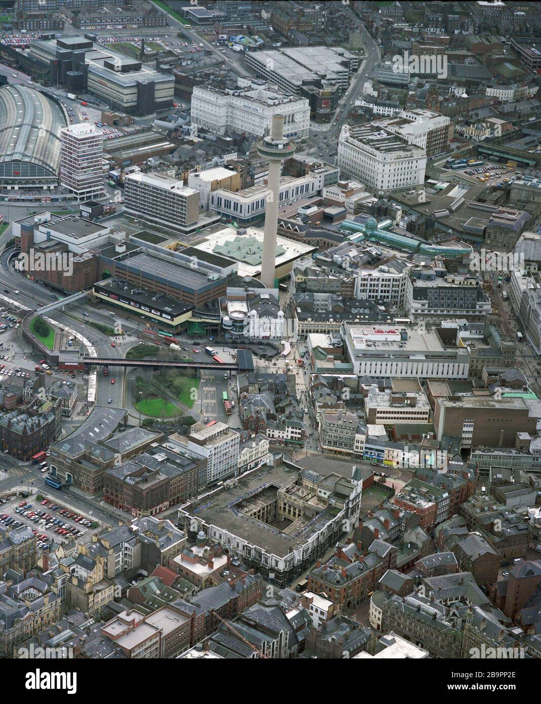 Liverpool City Center im April 1991, aus der Luft, Merseyside, North West England, Großbritannien Stockfoto