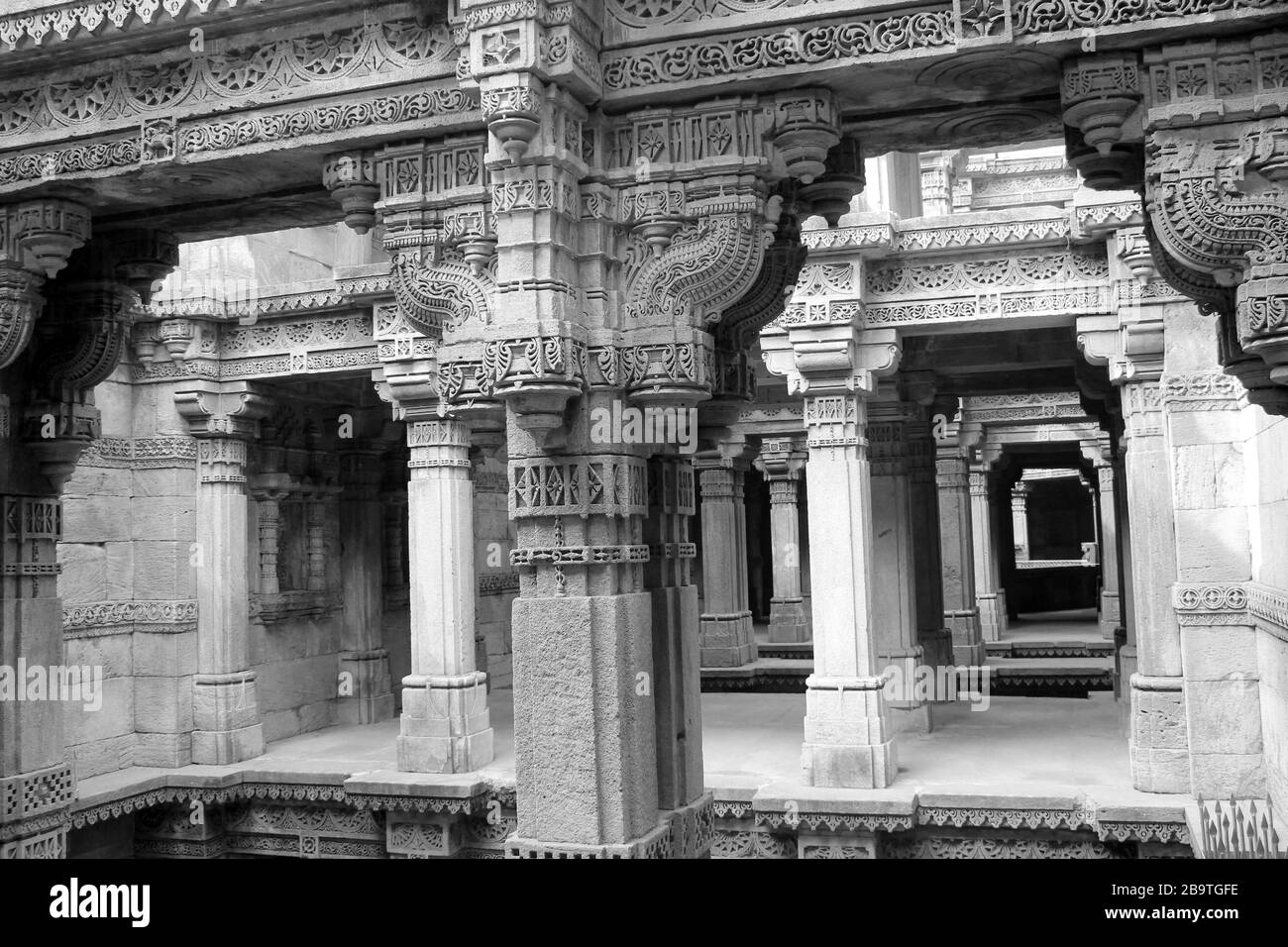 Adalaj Stepwell oder Rudabai Stepwell im Dorf Adalaj, in der Nähe der Stadt Ahmedabad, Gujarat, Indien Stockfoto