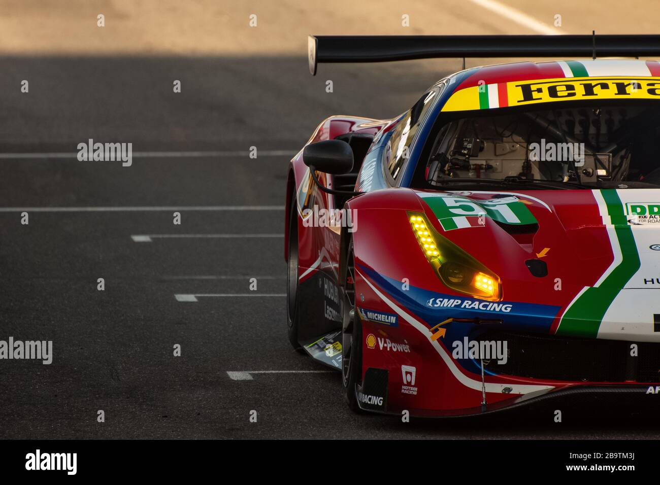 James Calado fuhr seinen Ferrari 488 während der Ferrari-Finali Mondiali 2019 in Mugello, Italien. Stockfoto