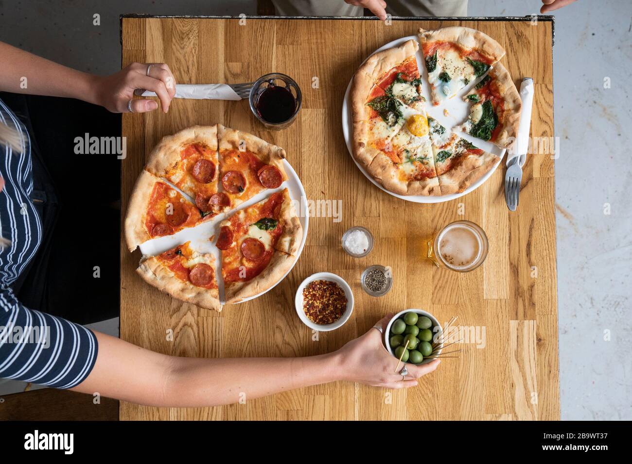 Handwerkliche Pizza. Stockfoto