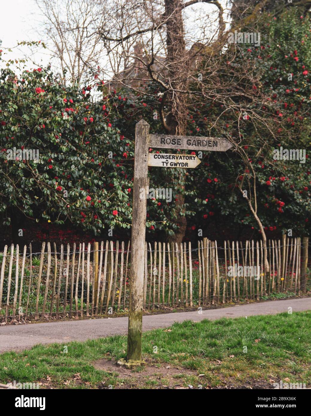 Cardiff, Wales. März 2020. Cardiff City Council hat den Spielbereich der Kinder im Roath Park aufgrund der Zunahme von COVID-19 geschlossen Stockfoto