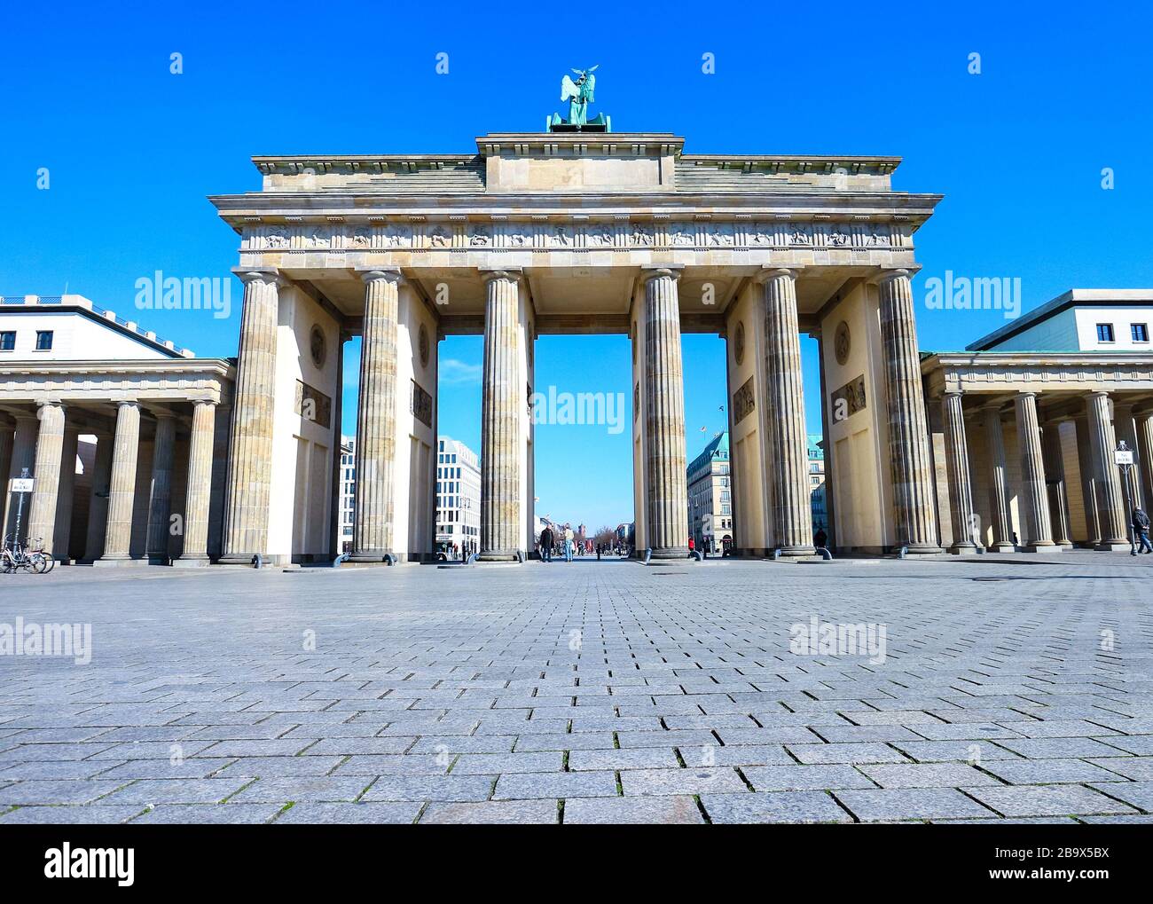 Brandenburger Tor Berlin Stockfotos Und Bilder Kaufen Seite 30 Alamy