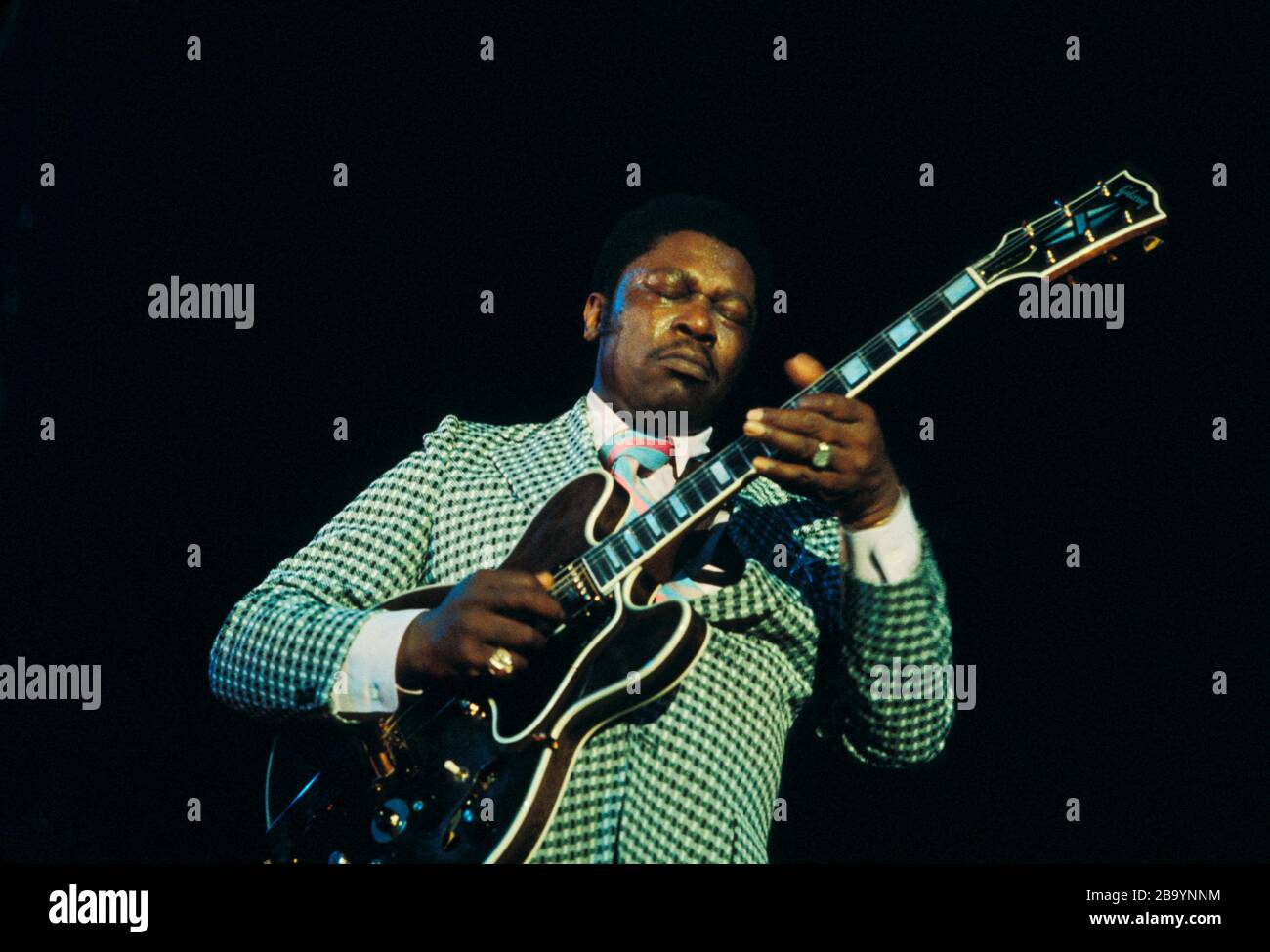 B. King-Blues-Sänger und Gitarrist, der 1973 auf der Bühne auftrat Stockfoto