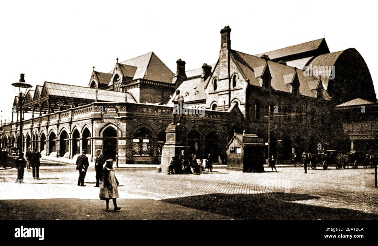Bahnhof Middlesbrough um 1900. Middlesbroughs erster Personenbahnhof wurde von John Middleton entworfen und am 26. Juli 1847 eröffnet. Das elliptische Dach wurde bei einem deutschen tageslichtdurchfall am 3. August 1942 schwer beschädigt und 1952 entfernt. Stockfoto
