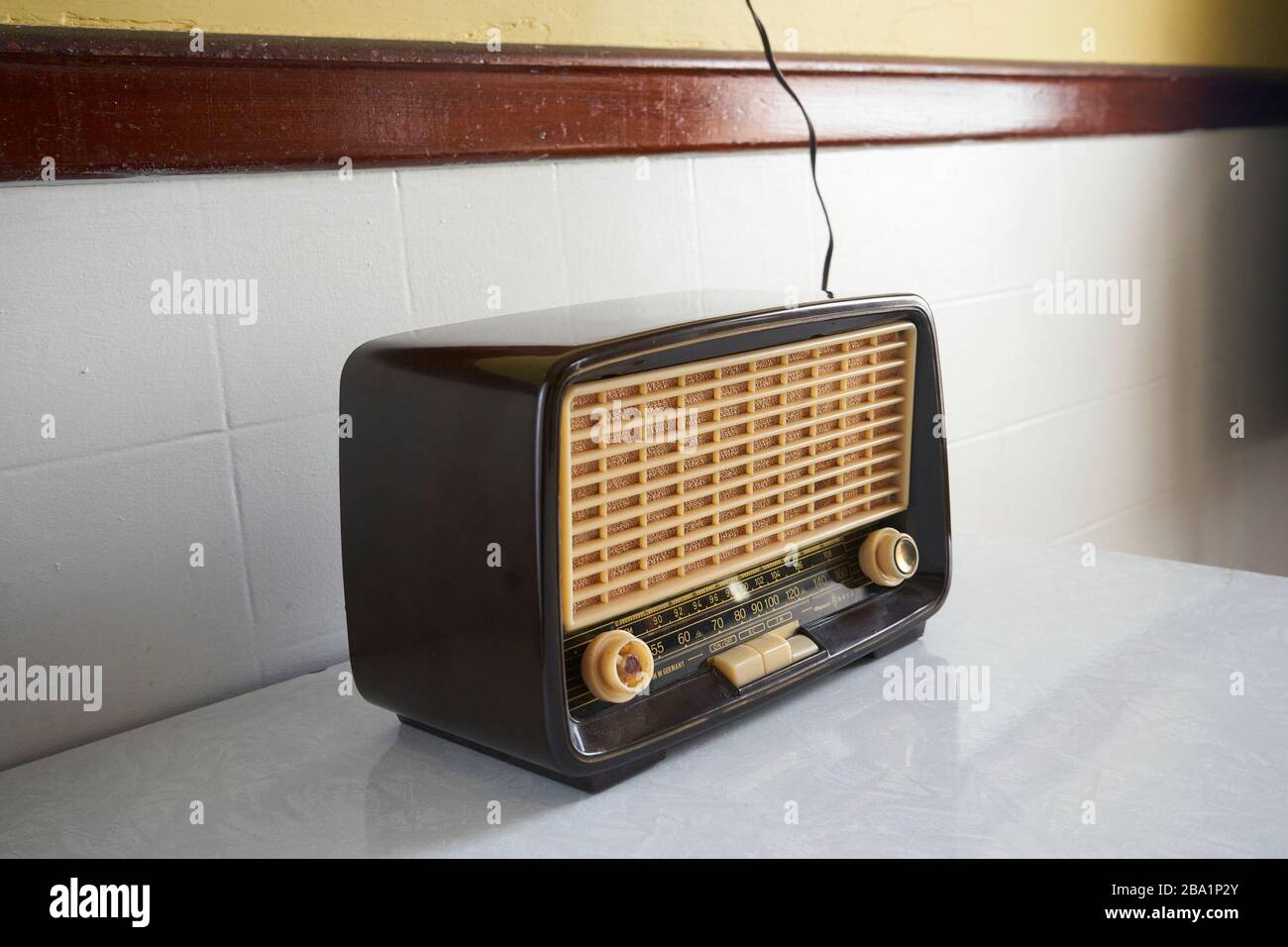 Vintage Westdeutsch, Radio der Marke OPTA. Stockfoto