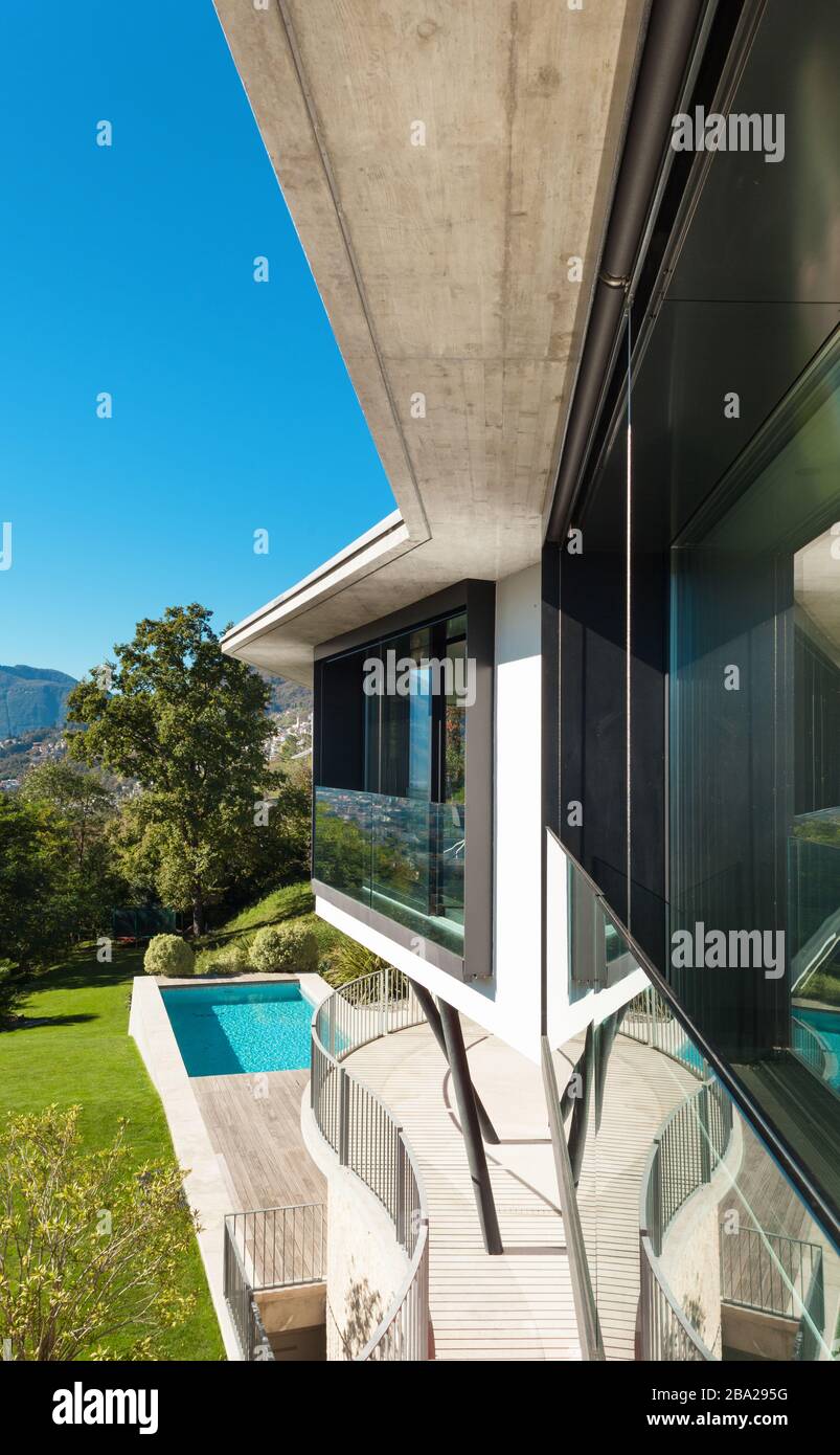 Architektur, moderne Villa, Blick von der Terrasse Stockfoto