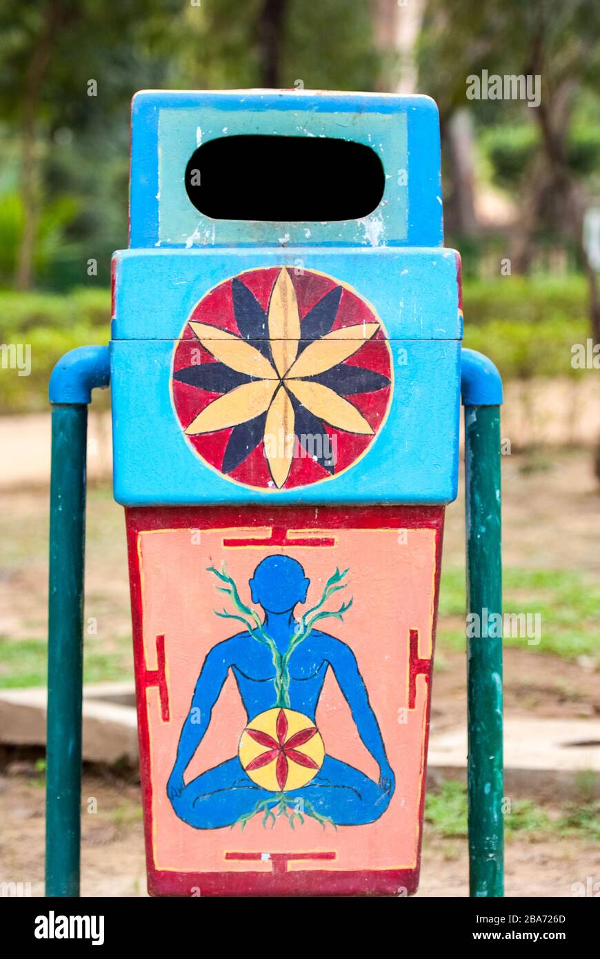 Trash Can Street Art. Lodi Gardens, Neu-Delhi Stockfoto