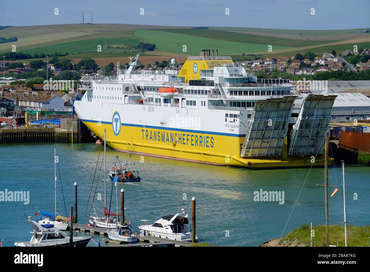 Transmanche Cross-Channel-Fähre dockte in Newhaven, East Sussex, Großbritannien Stockfoto